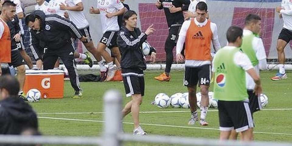 Cuatro jugadores que busca Chivas