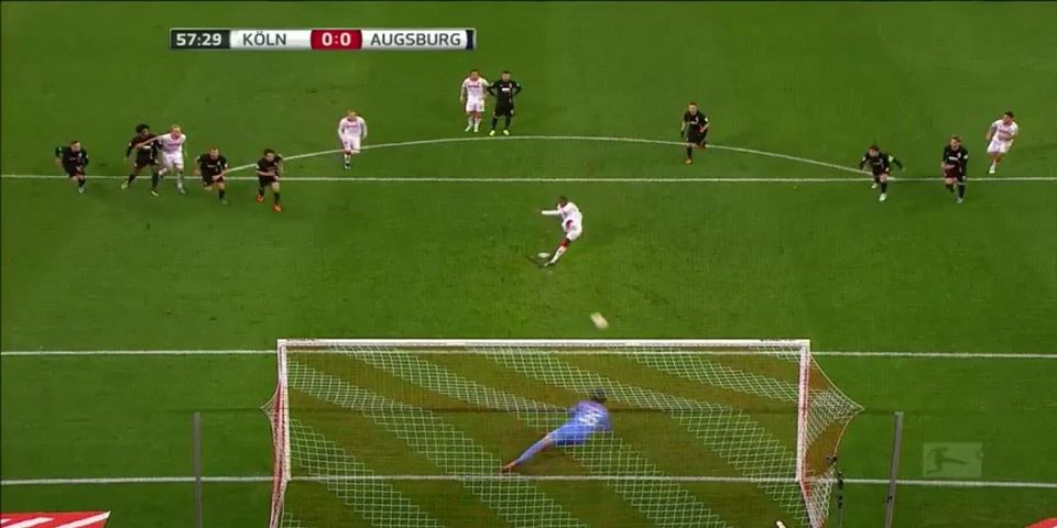 Video: portero sabotea penal con trampa