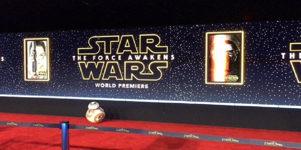 Nueva película de Star Wars supera 250 mdd en taquilla