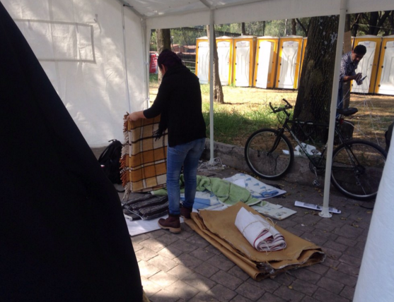 Galería: padres de normalistas retiran plantón de Reforma y Chivatito - Reforma-4