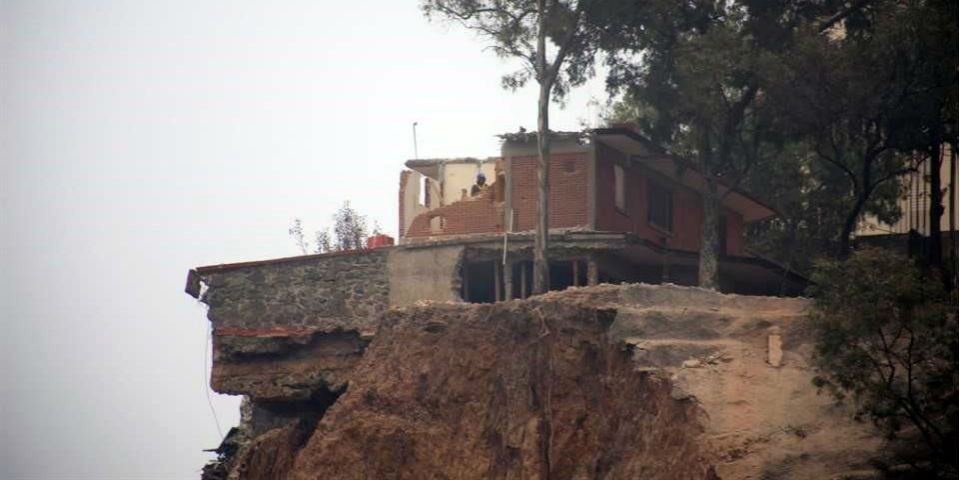 Segunda demolición de talud de Santa Fe