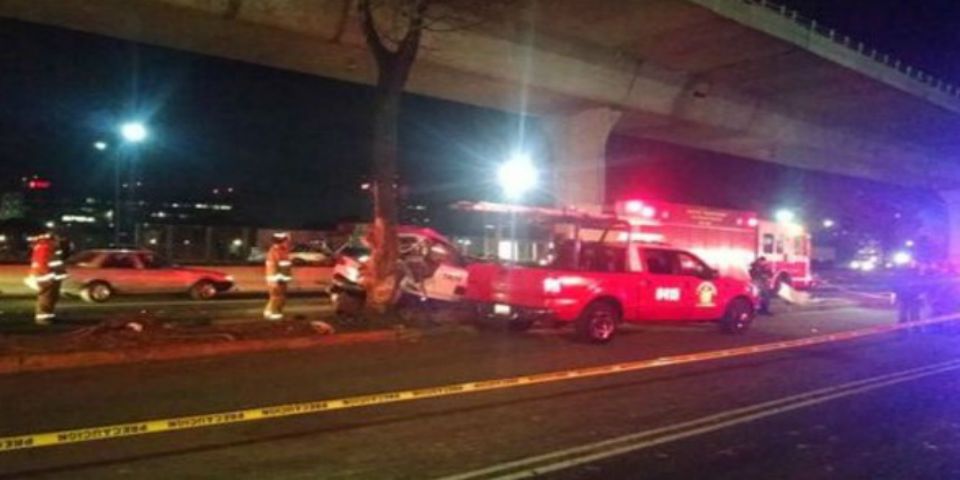 Muere taxista en accidente en Periférico Sur Muere taxista en accidente en Periférico Sur