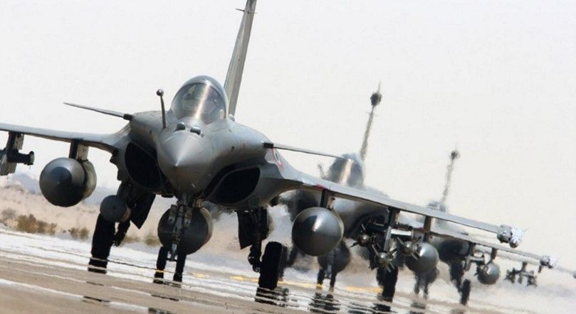 Aviones franceses lanzan nuevos bombardeos contra el EI en Irak