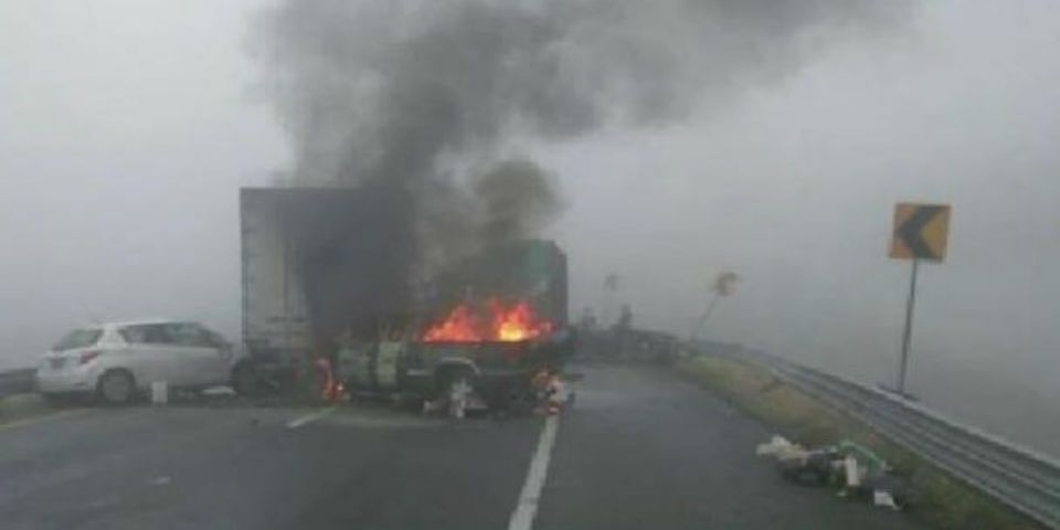 Carambola en carretera de Sonora deja tres heridos y un muerto
