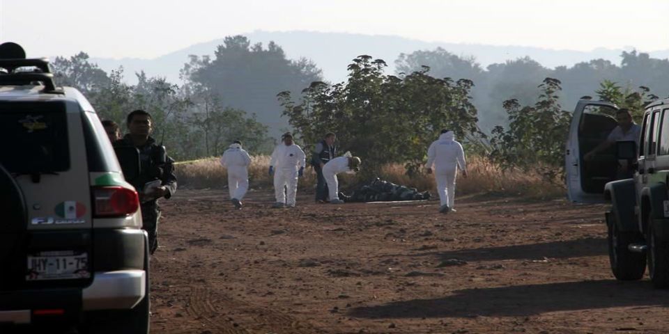 Encuentran tres cuerpos envueltos en bolsas en Tlaquepaque