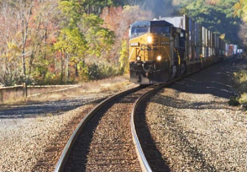 Guatemala rehabilita tren para impulsar comercio con México