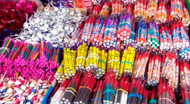 Exhortan a no usar cohetes durante celebración del Año Nuevo