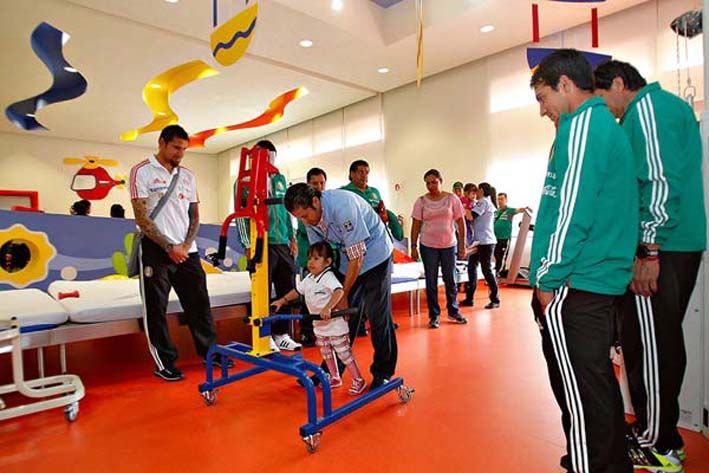 "El Teletón está en crisis": Fernando Landeros - crit-teleton