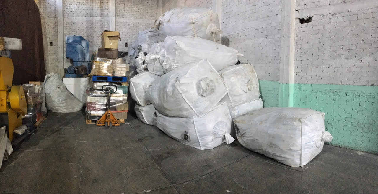 Destruyen más de 23 toneladas de discos pirata