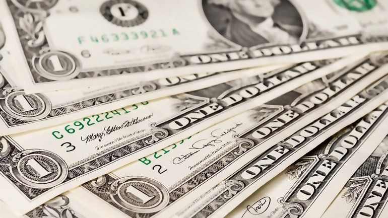 Cierra el dólar a 17.48 pesos a la venta Cierra el dólar a 17.48 pesos a la venta