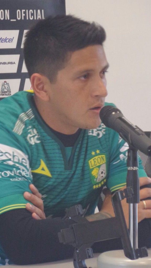 Presenta León a sus refuerzos - german-cano-leon-576x1024