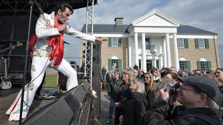 Demandan a museo de Elvis en Dinamarca