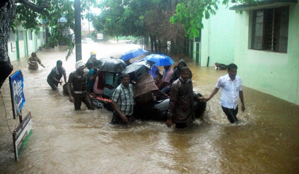 Imágenes: India sufre las peores lluvias en 100 años - gettyimages-499416460-1024x596