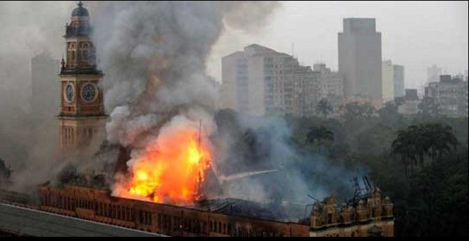 Incendio en el Museo de la Lengua Portuguesa en Sao Paulo - incendio