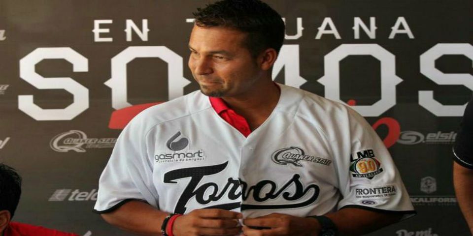 Juan Gabriel Castro nuevo coach de los Dodgers