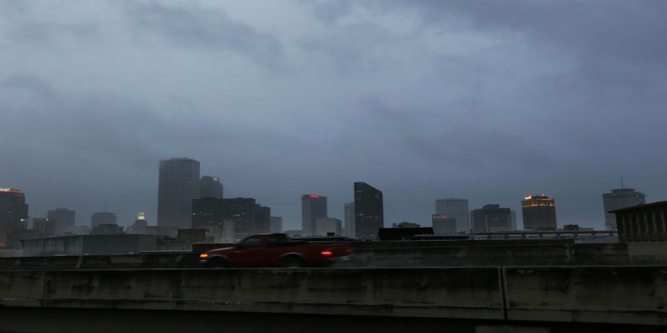 Lluvias provocan cancelación de cientos de vuelos en EE.UU.