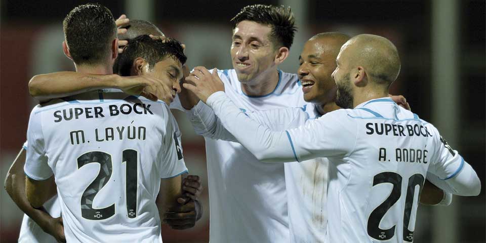 Brillan mexicanos en triunfo del Porto