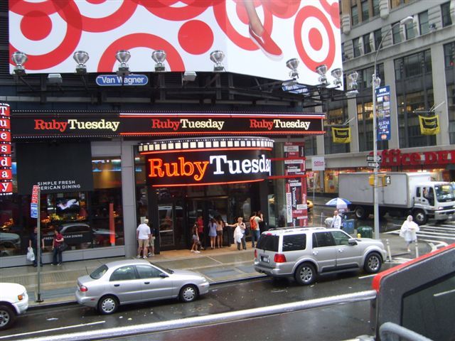 Los lugares más caros para la cena de Año Nuevo en Nueva York - ny-ruby-4221