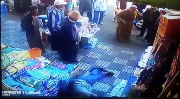 Video: mujer noquea a su acosador