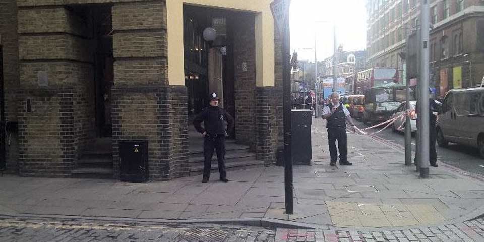 Evacuan calle cercana al Puente de Londres por objeto sospechoso