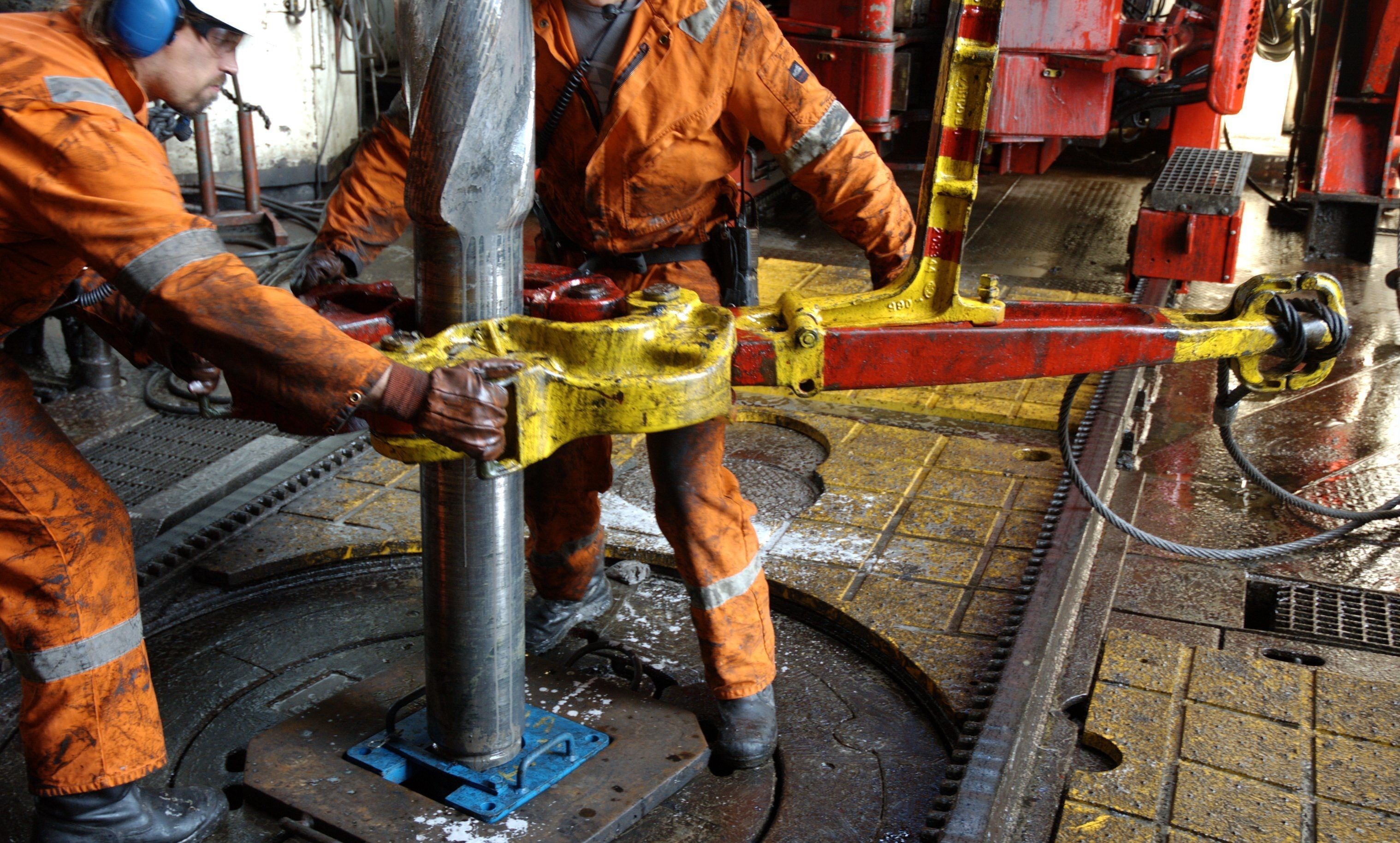 Pemex descubre nuevos pozos petroleros