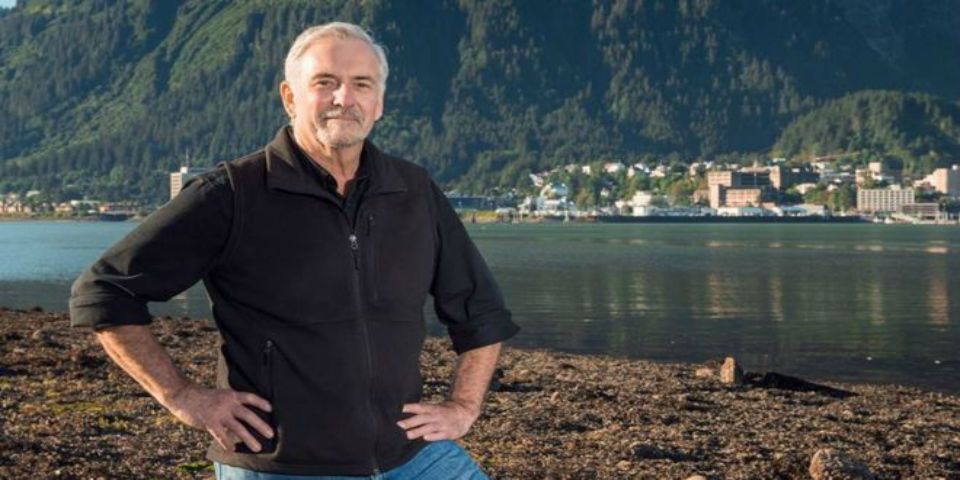 Encuentran muerto al alcalde electo de la capital de Alaska