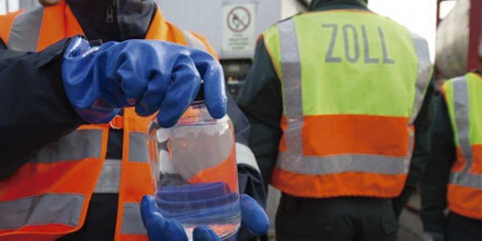 Destruyen casi 25 mil litros de tequila apócrifo en Hamburgo