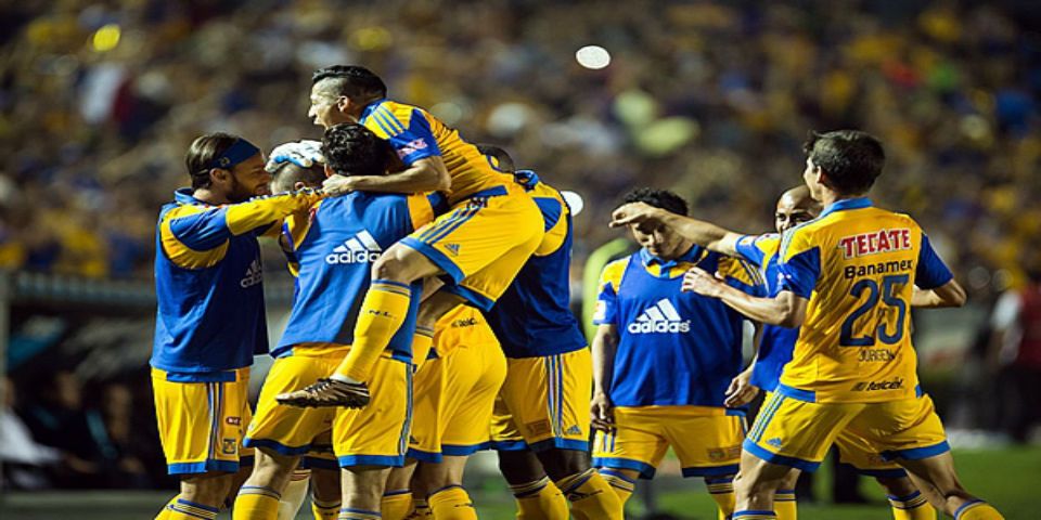 Tigres golea a Pumas
