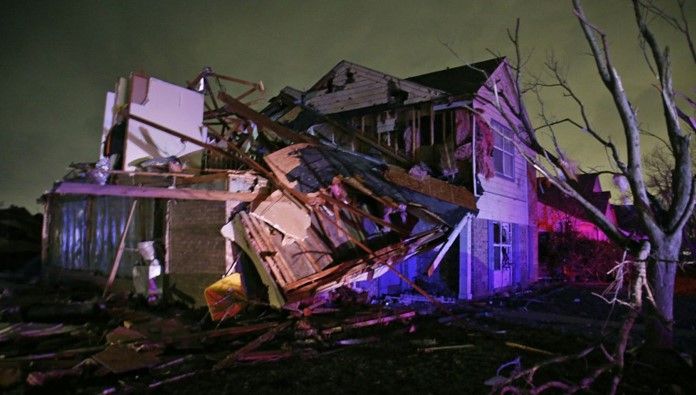 Clima severo deja al menos 11 muertos en Texas - tornado1