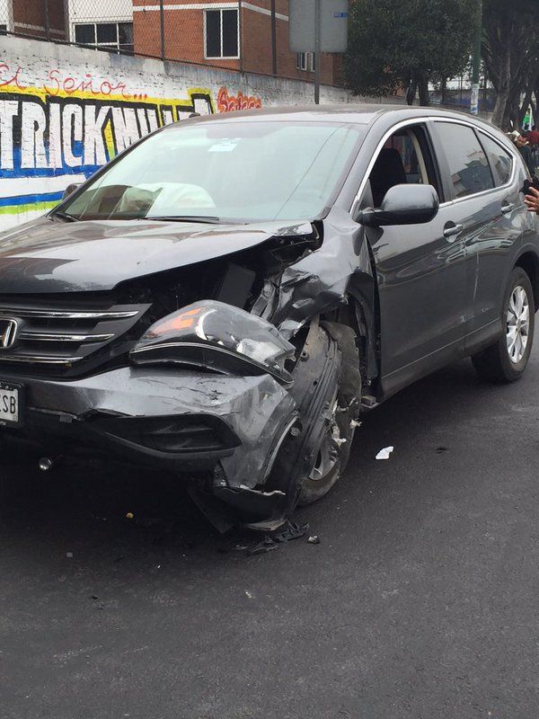 Muere un hombre por volcadura en Pantitlán - volcadura-pantitlan-3