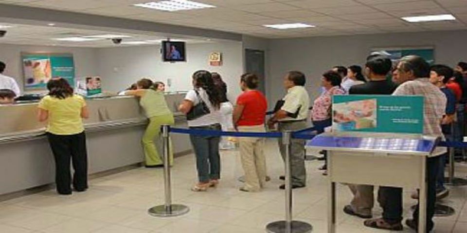 Recomendaciones para evitar robos al retirar dinero