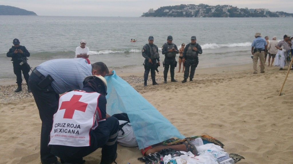 Asesinan a un hombre en la playa en Acapulco - 7c6acb5b-effd-46ef-acac-3d45582f912b-1024x576