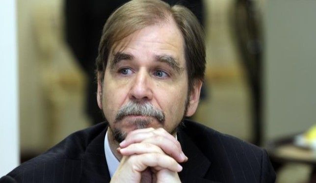 Basave vuelve a amenazar al PRD con renunciar