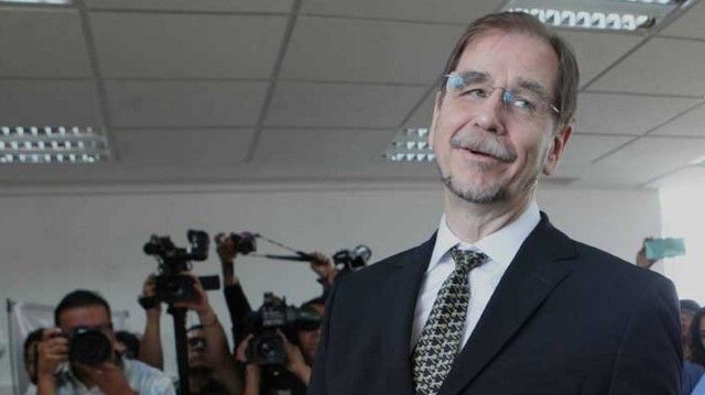 No renunciaré a la presidencia del PRD: Agustín Basave