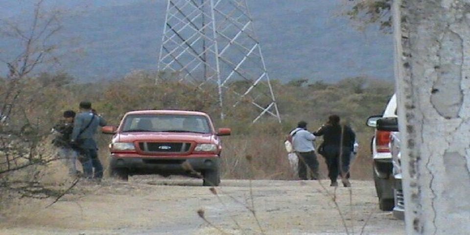 Encuentran fosa con cinco cadáveres en Morelos