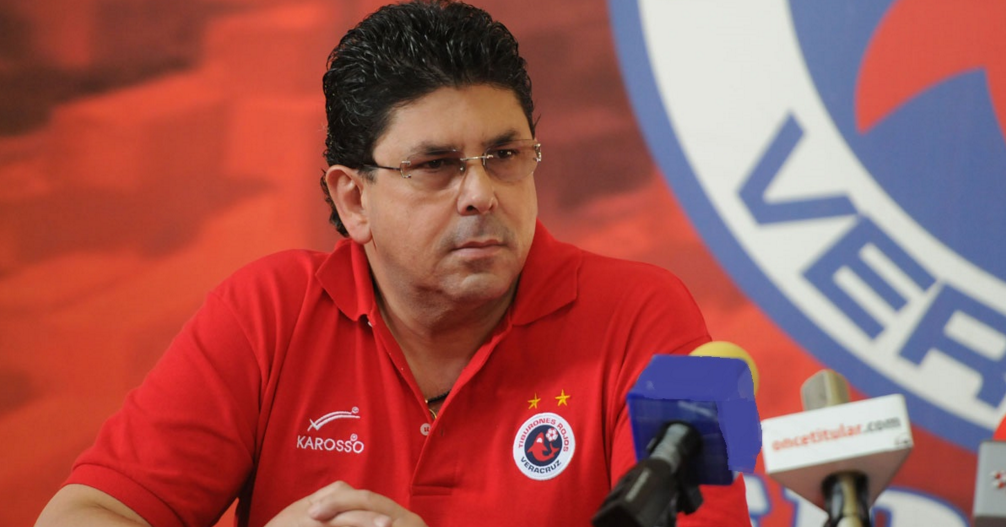 Fidel Kuri se llevaría a los Tiburones Rojos de Veracruz - Captura-de-pantalla-2016-01-17-a-las-3.44.06-p.m.