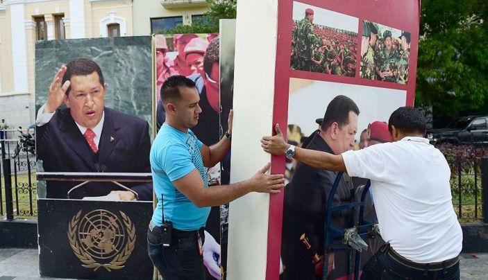 Video: retiran imágenes de Hugo Chávez de Asamblea venezolana
