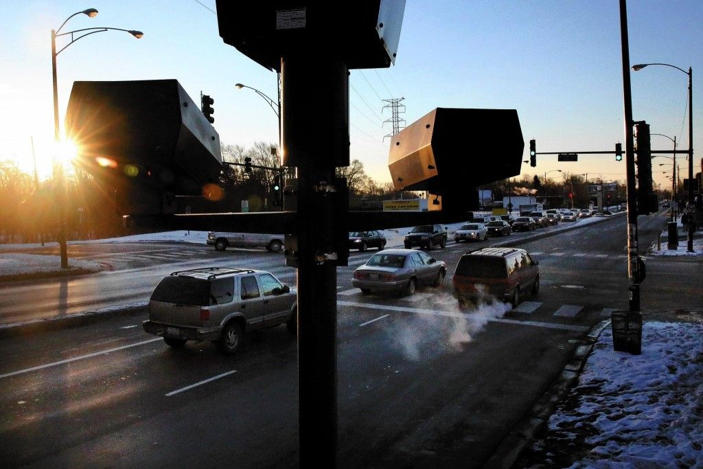 Sistema de fotomultas ha registrado fallas en otros países - Chicago-1024x683