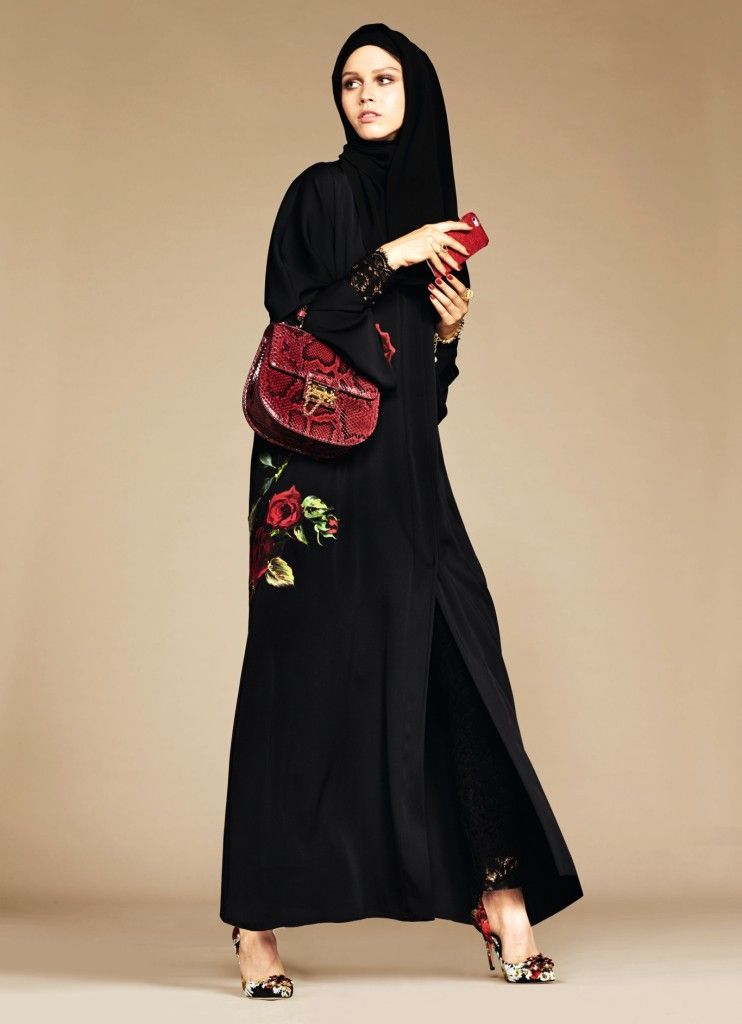 D&G presenta colección inspirada en mujeres musulmanas - Coleccion-Abaya-de-DG-2-742x1024