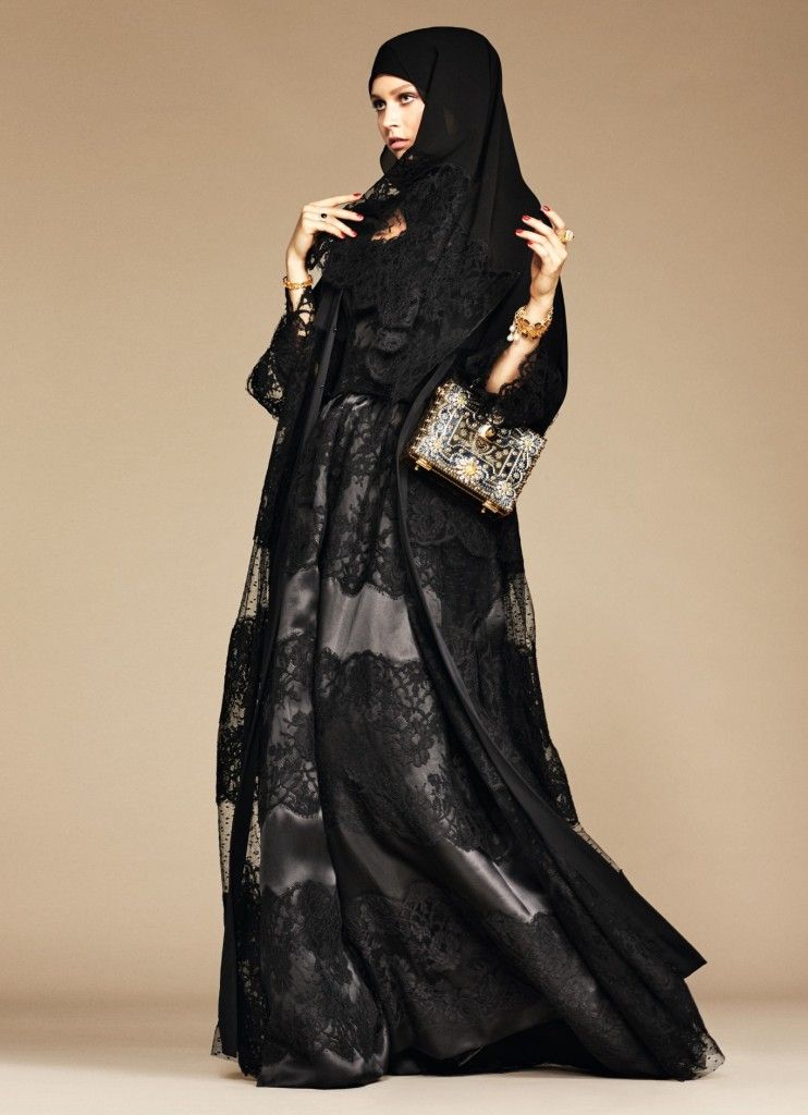 D&G presenta colección inspirada en mujeres musulmanas - Coleccion-Abaya-de-DG-3-742x1024