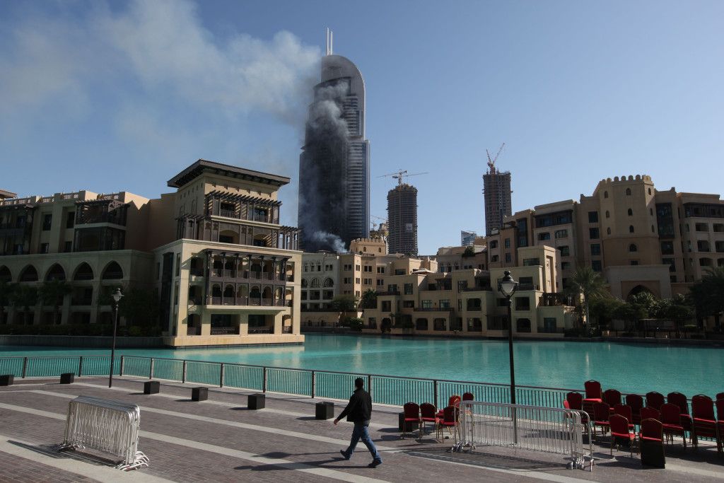 Incendio en rascacielos de Dubai se prolonga hasta 2016 - Dubai-1024x683