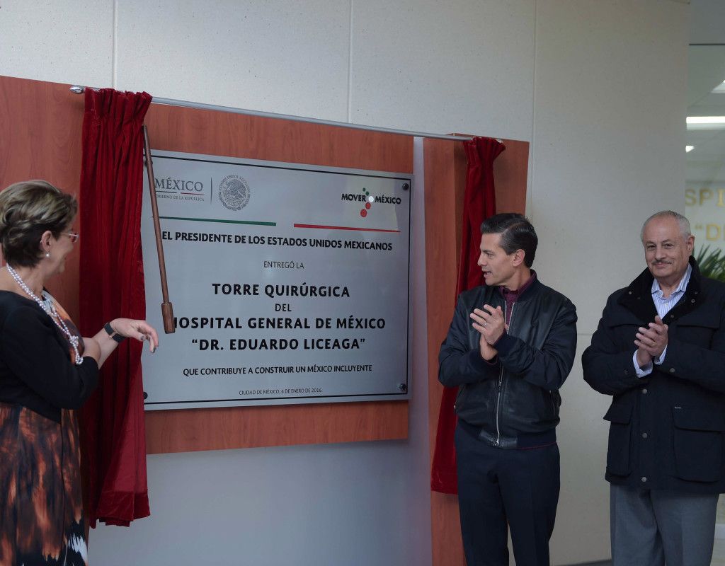 EPN reconoce labor de enfermeros y enfermeras en su día - EPN-1024x800