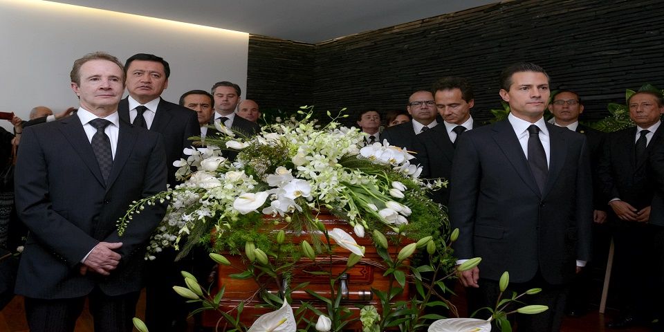 Hace guardia de honor EPN en funeral de Gamboa Pascoe
