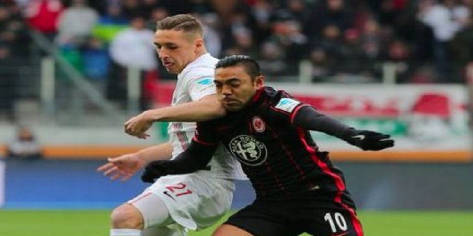Marco Fabián debuta como titular en la Bundesliga