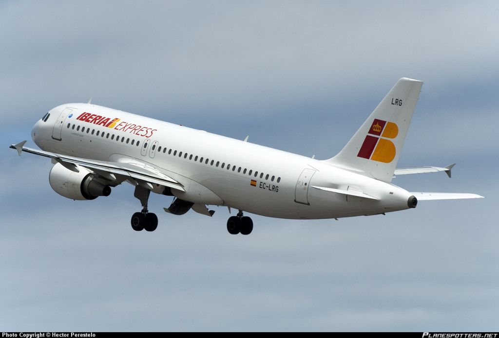 Las aerolíneas más puntuales del mundo - Iberia-Express-1024x695