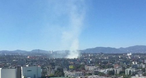 Incendio provoca tráfico pesado en Constituyentes
