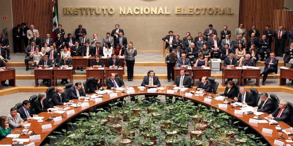 INE cancela registro de candidato de Morena en Durango