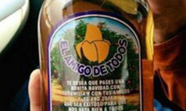 Layín regala botellas de tequila en San Blas