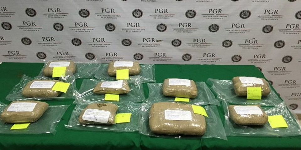 PGR y SEDENA aseguran más de 15 kilos de cristal