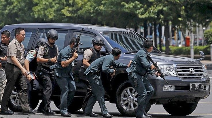 Ataque atribuido al EI deja siete muertos en Yakarta - RT1
